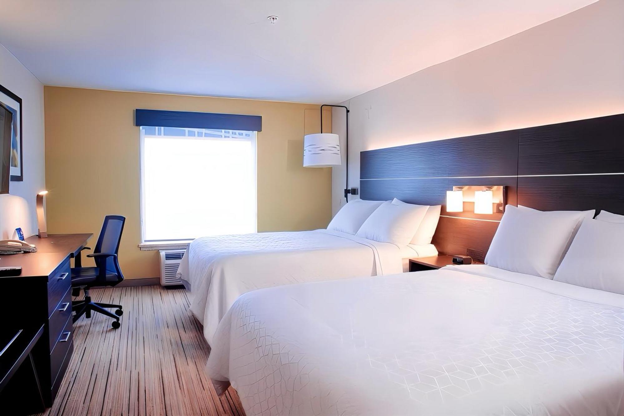 Holiday Inn Express Hotel & Suites Chester By Ihg Ngoại thất bức ảnh